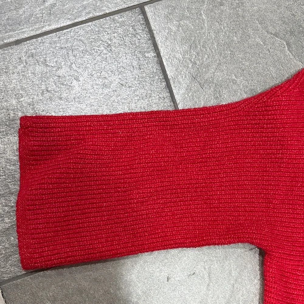 Old Navy Vibrant Red Oversized Knit Sweater - Picture 10 of 11
